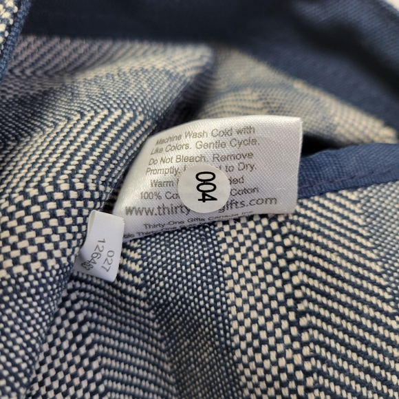 Thirty One | Retro Metro Large Canvas Tote Bag Purse - Picture 13 of 14